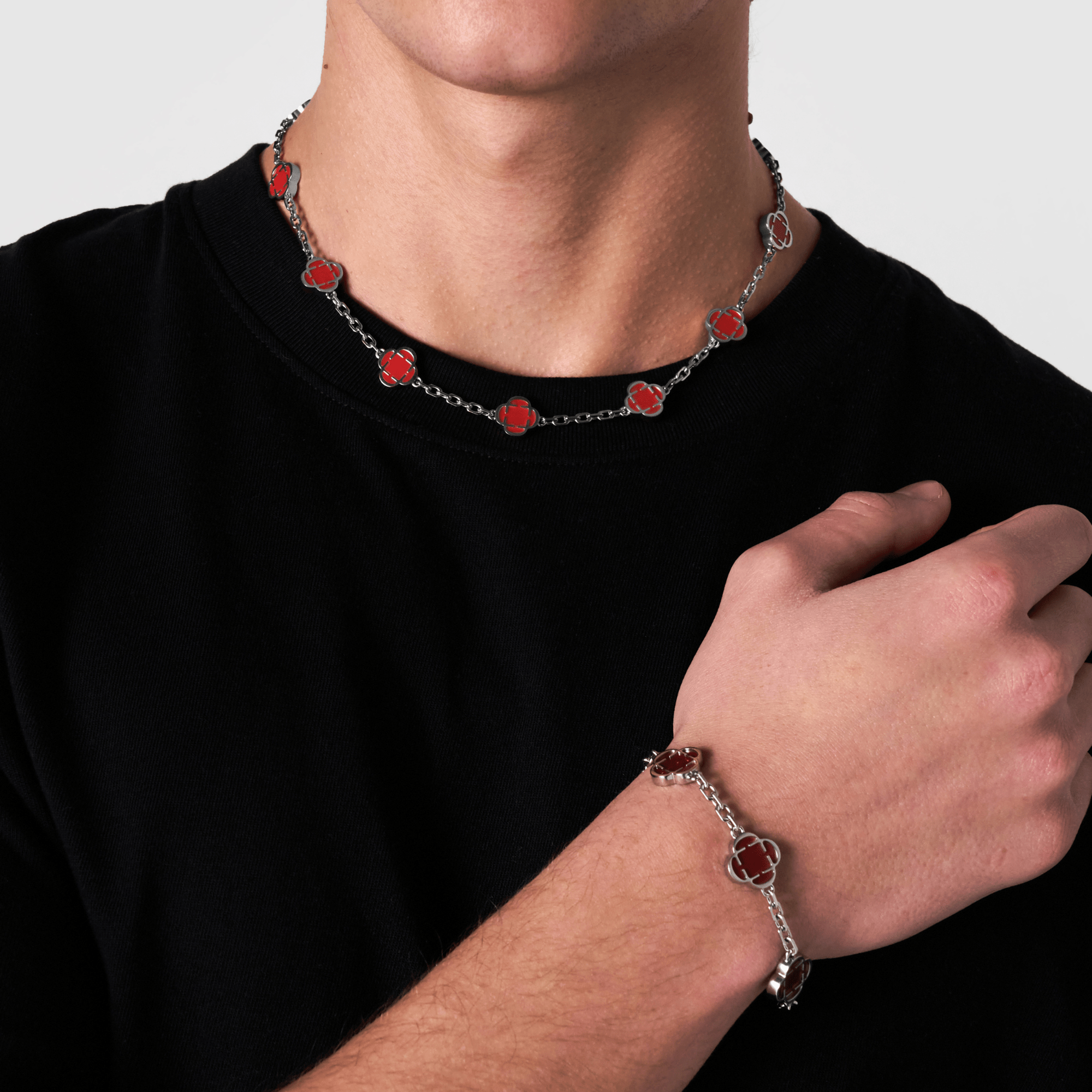 Light Red Clover Stone Necklace (Silver)